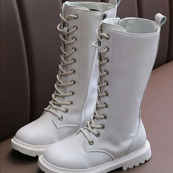 White calf length boots - Picture 1 of 2